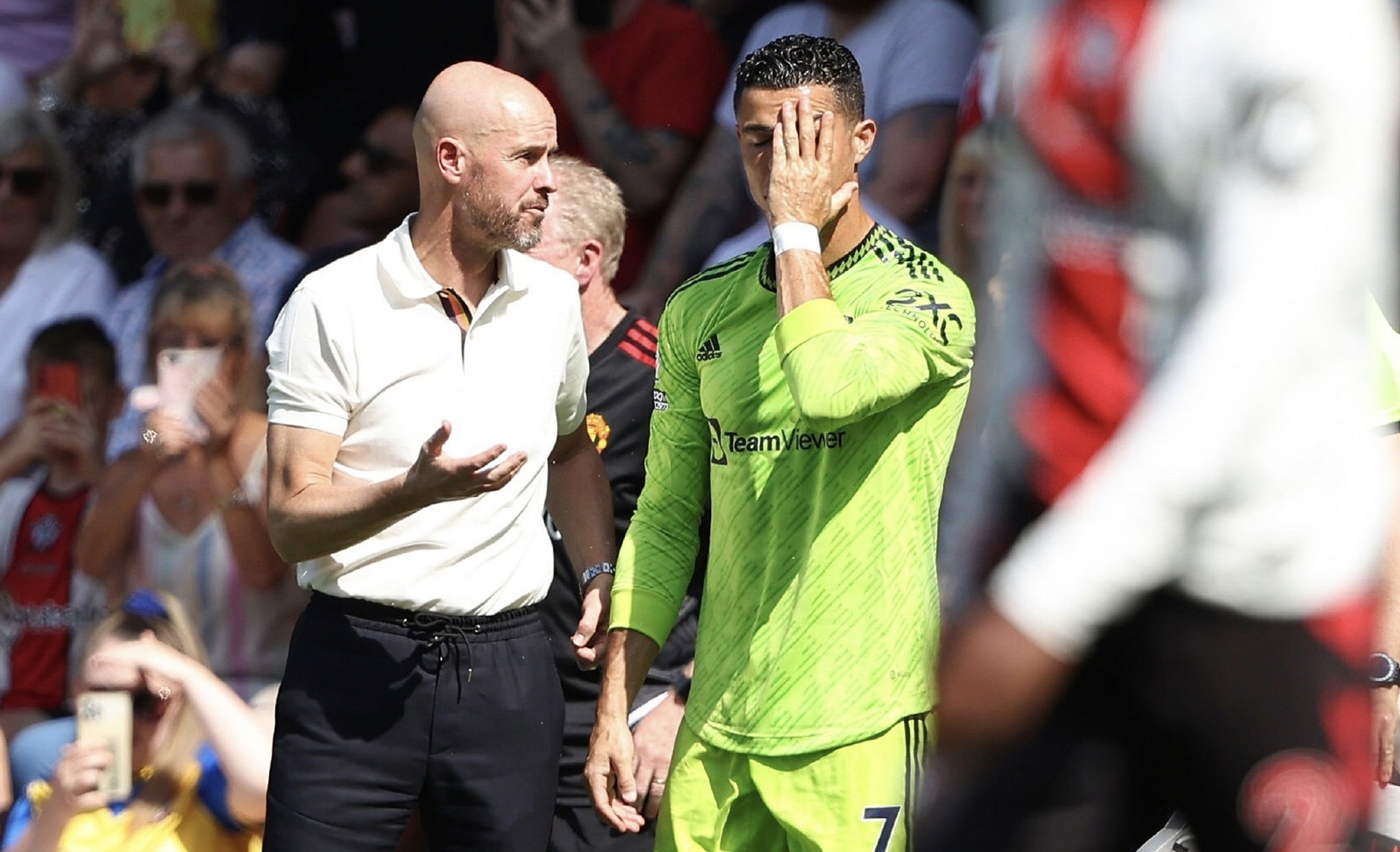 关于赛前勒沃库森备战英超，强势反弹细节曝光，引发热议，临场指挥获称赞的信息-英雄联盟