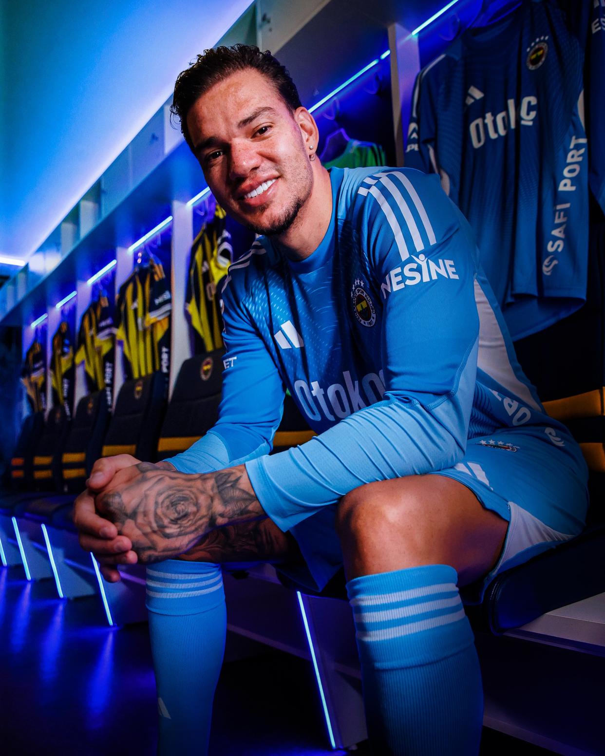 中超转会期再迎强敌，费耶诺德再遭质疑，主帅态度——压力陡增，纪律约束更严格的简单介绍-星空体育下载app